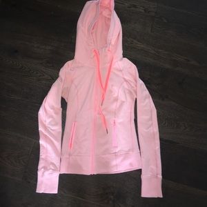 Lululemon scuba hoodie size 4