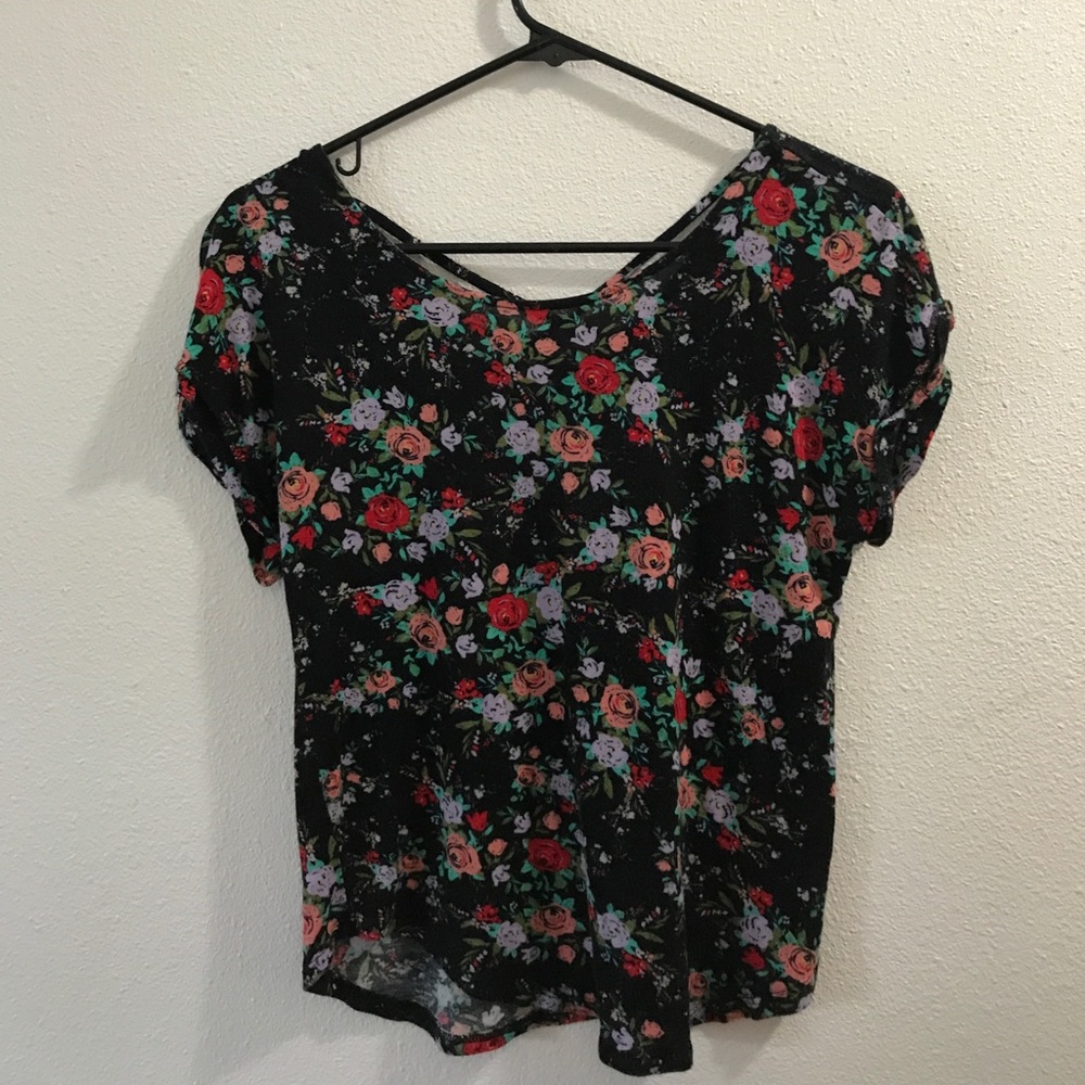 Floral print top with crossed back