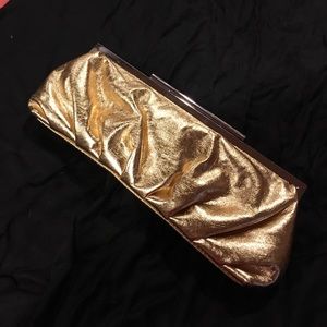 SALE 🎉🎉🎉$10 Dressy Gold Clutch