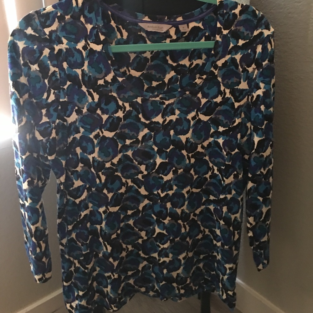 Blue and cream 3/4in sleeve blouse