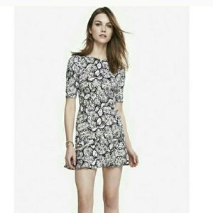 EXPRESS Snakeskin Snake Print Dress 👗