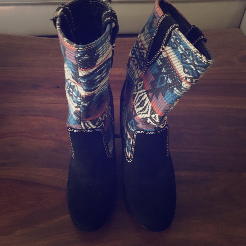MIA Brand tapestry boots