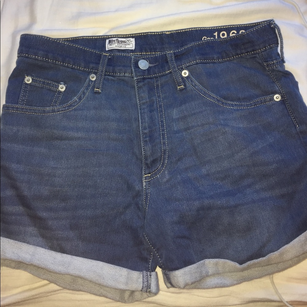cuffed boyfriend shorts