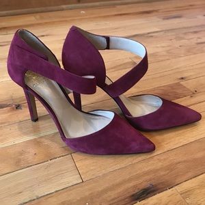 Vince Camuto "Carlotte" Pointy Toe Pump