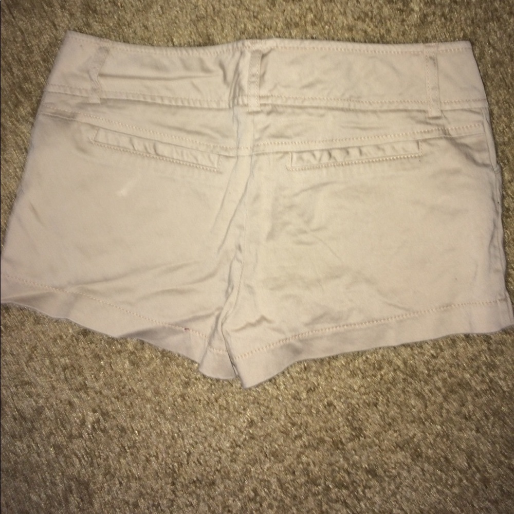 Shorts - Picture 2 of 3