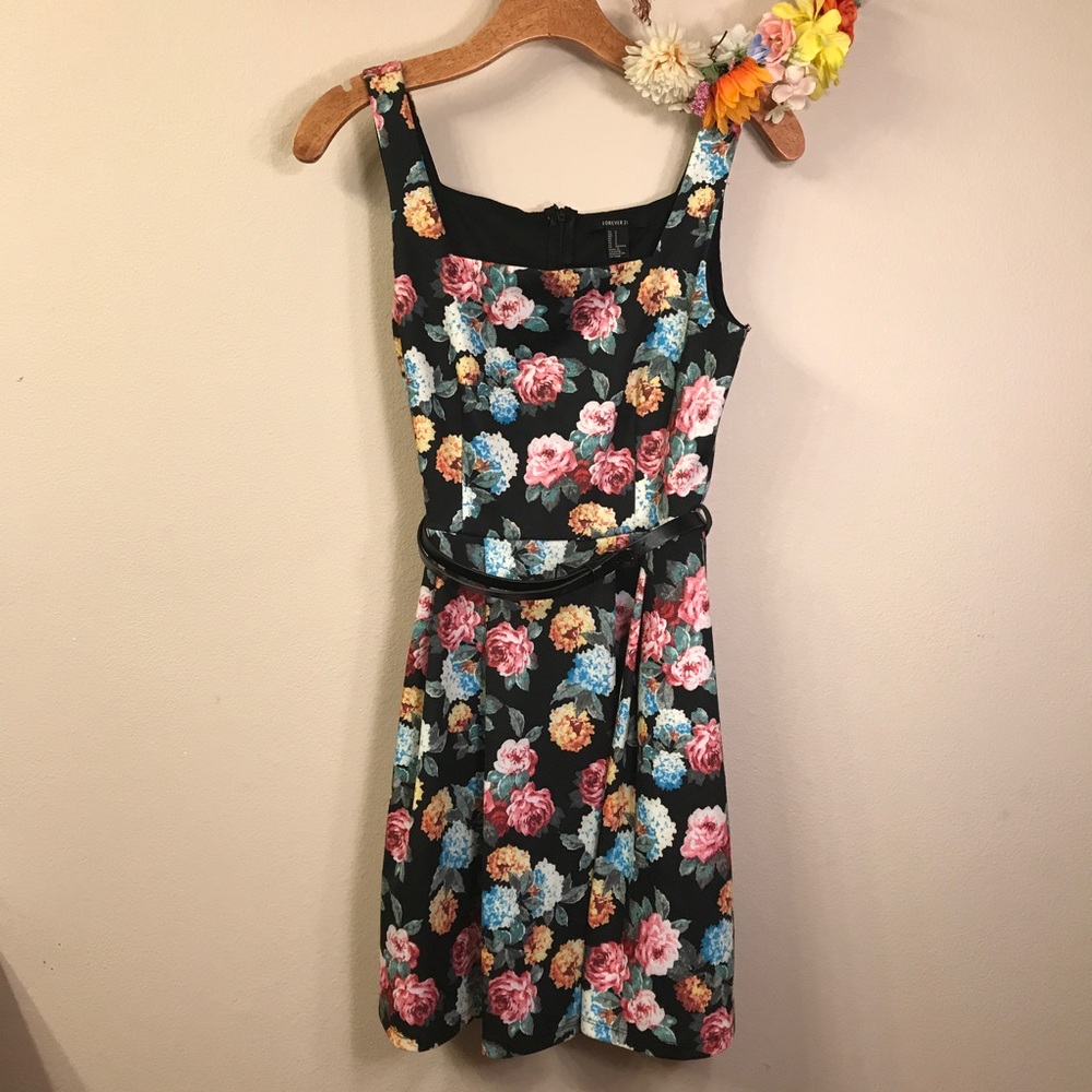 Forever 21 Flower Dress NWOT