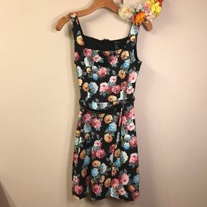 Forever 21 Flower Dress NWOT
