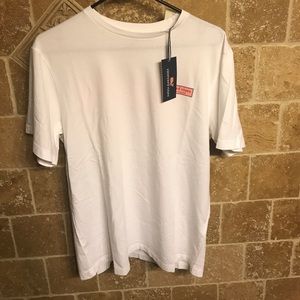 Vineyard Vines T-shirt
