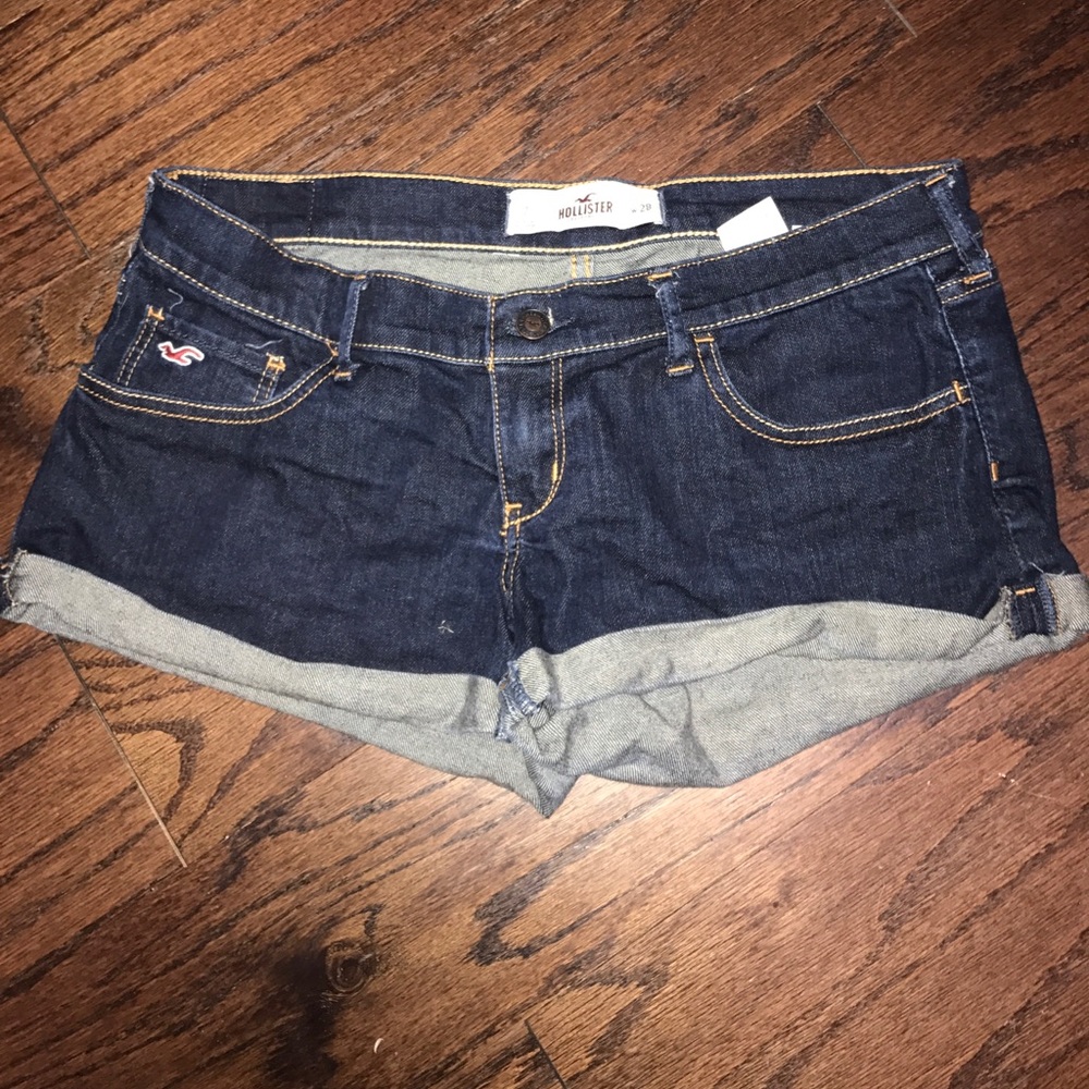 Hollister shorts-- size 7