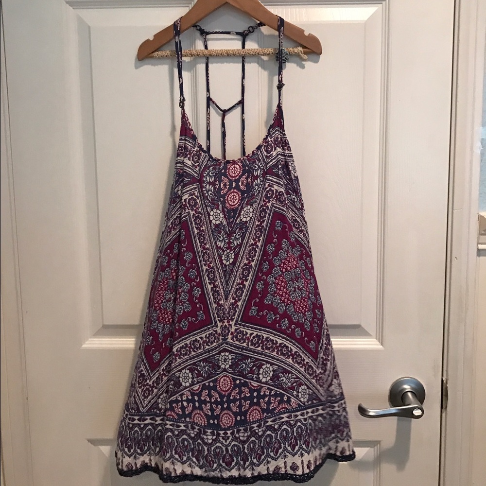 Tank top with latter back strap