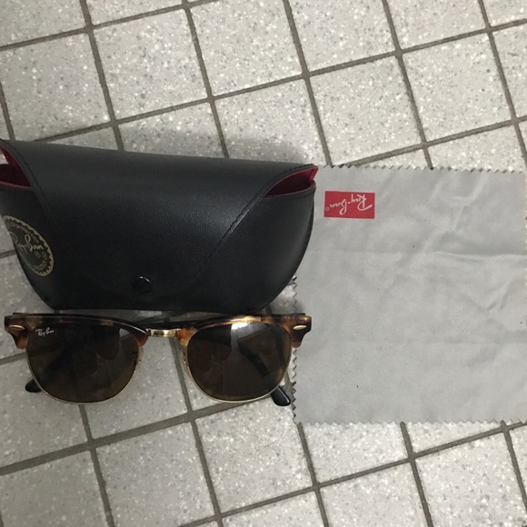 SOLD ❌ RayBan Clubmaster RB3016 - Picture 4 of 8