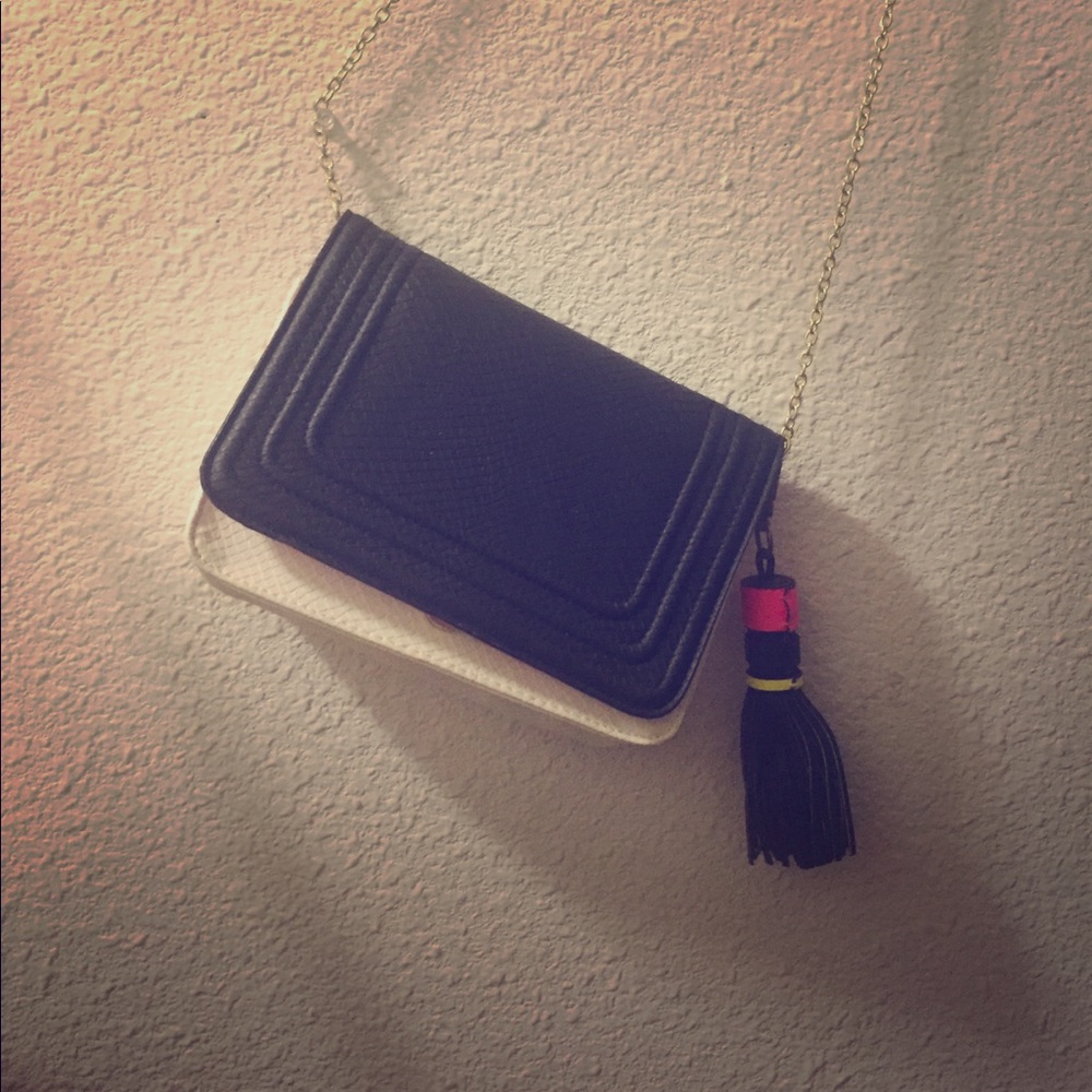 Adorable small purse !