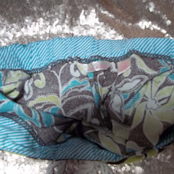 Derek Heart Floral Junior Girls Shorts-Size:XL-NWT - Picture 7 of 7