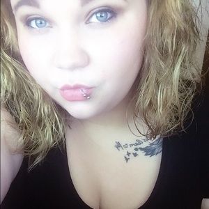 Meet your Posher, Shelby