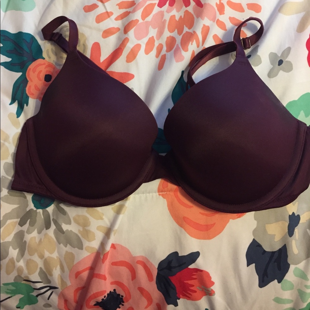 VS PINK Burgandy T-shirt bra