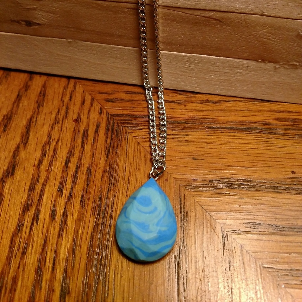 Custom made pendant/diffuser
