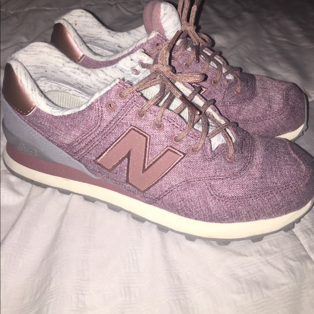 Like New Women's New Balances 7.5