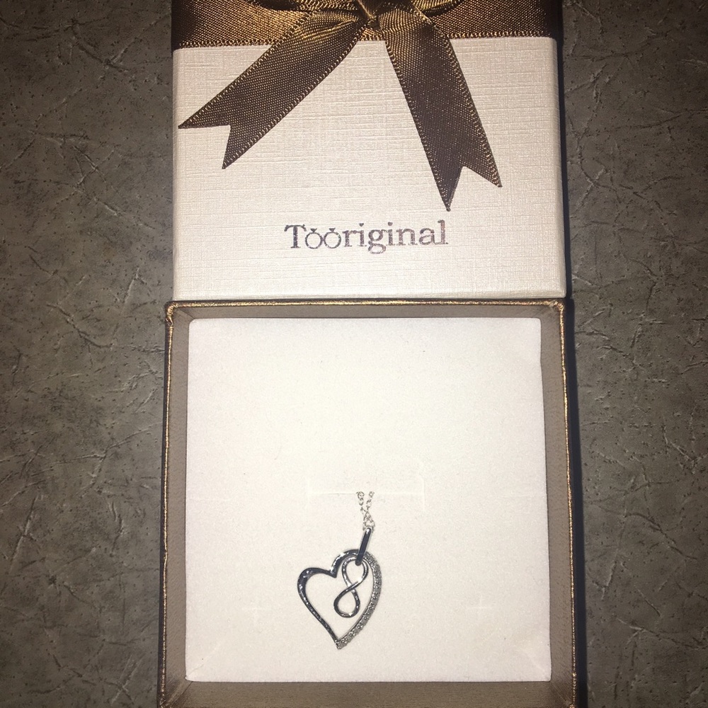 Diamond infinity necklace