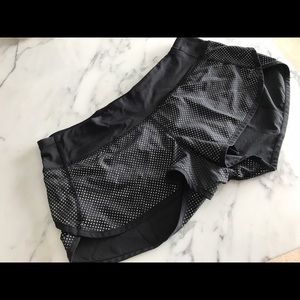 Lulu short with reflective dots size 8