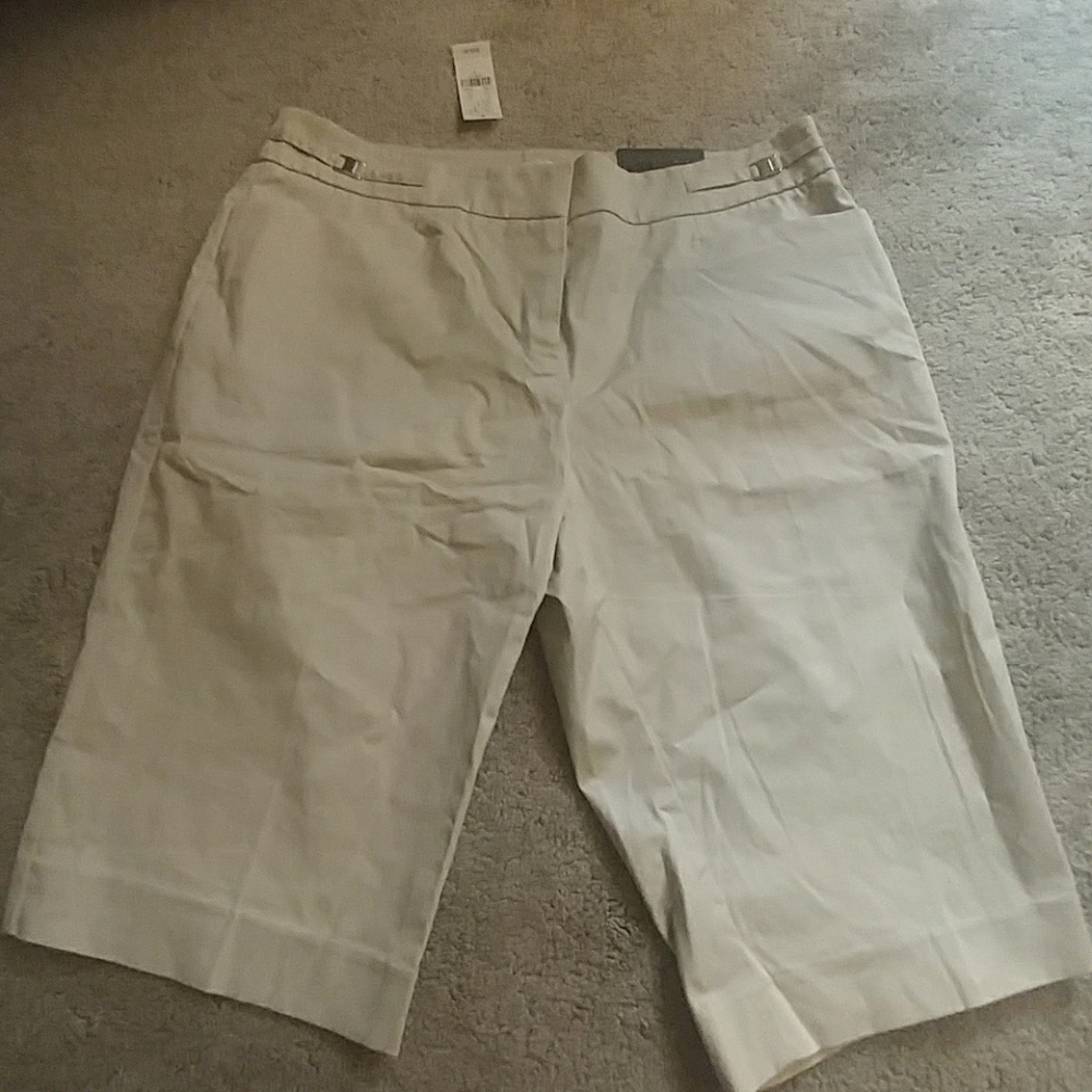 NWT Bermuda shorts