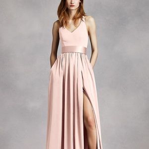 Vera Wang V-neck gown