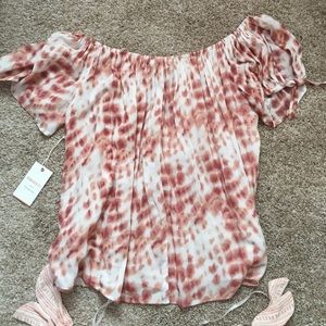 Forever 21 off the shoulder BRAND NEW top