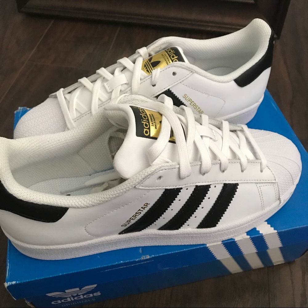 Adidas Superstar J