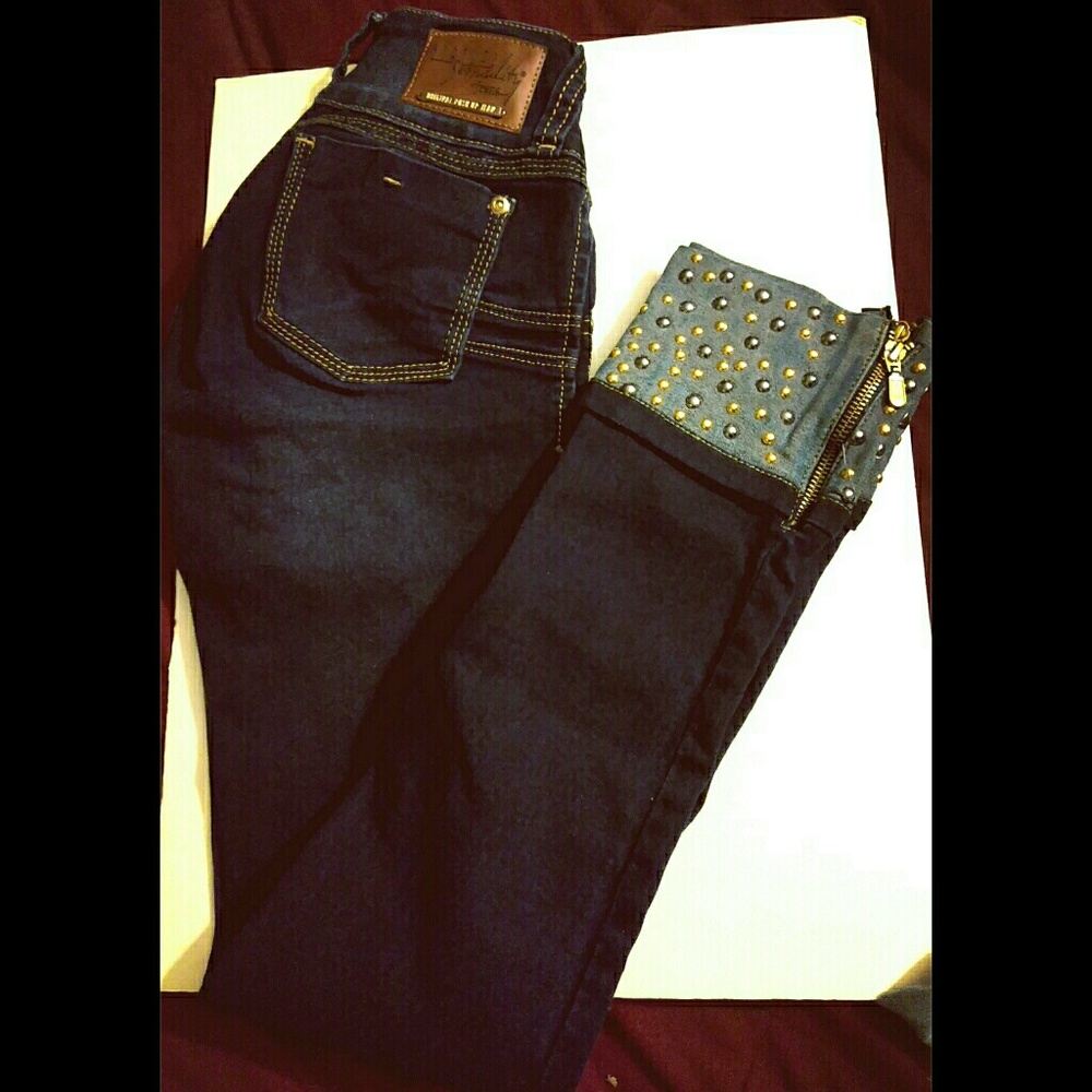 Push up Jean by Virtual Sensuality