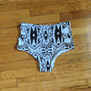 Geometric b&w cutout high-waisted bikini bottom