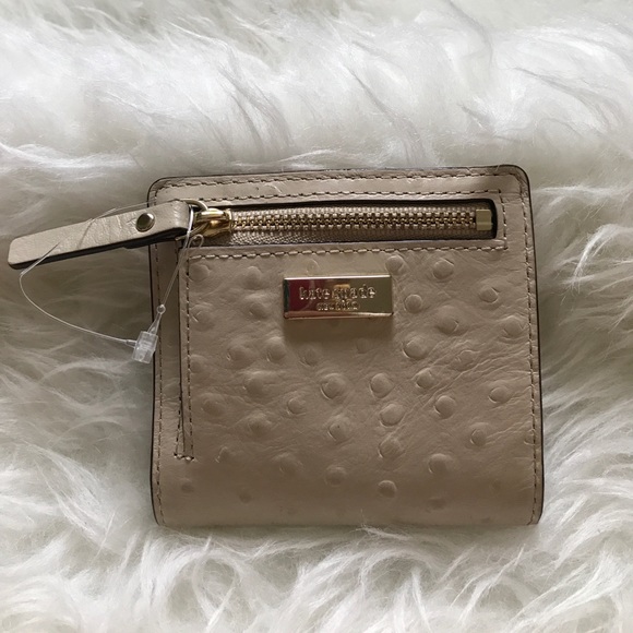 Kate Spade ♠️ - Picture 2 of 8