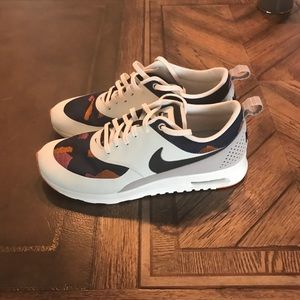 Nike Air Max Thea -Womens Size 9