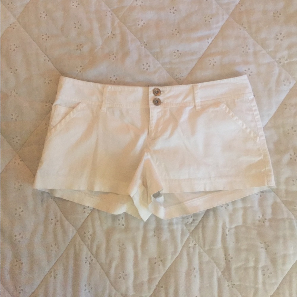 GUESS White Shorts