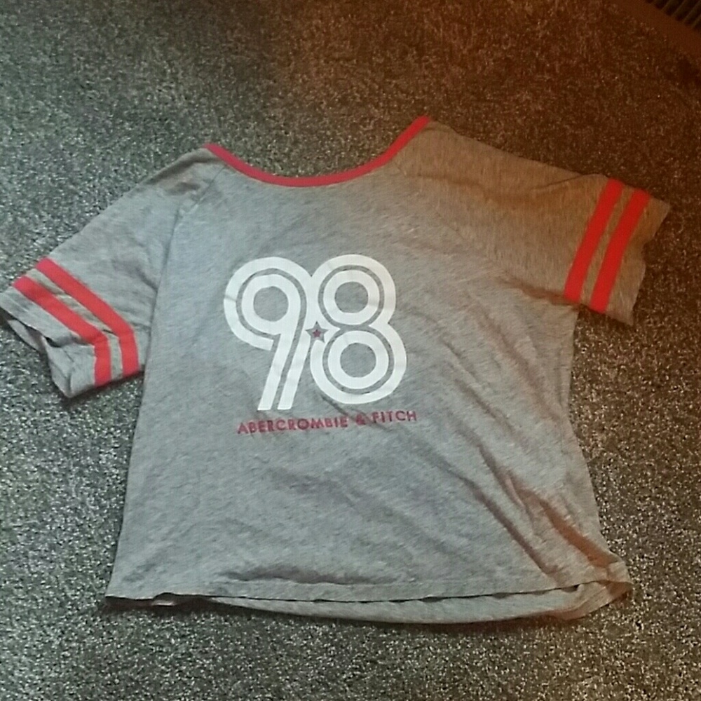 Abercrombie & Fitch tee