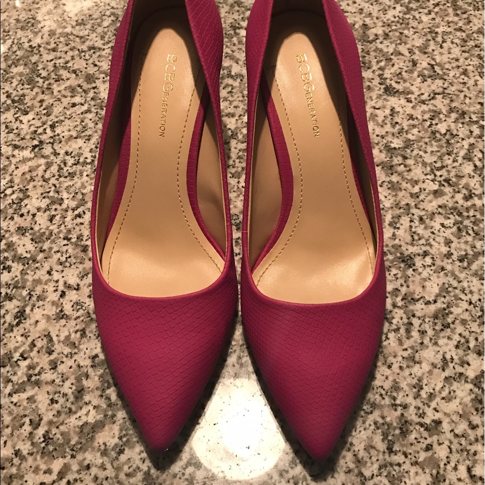 BCBGeneration Magenta Python Heels 👠