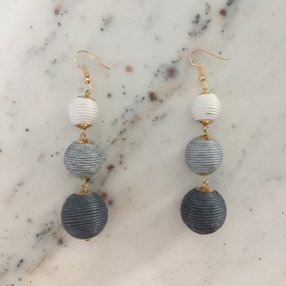 "Libby" Earrings || Gray & White Ombré Bon Bon - Picture 2 of 9