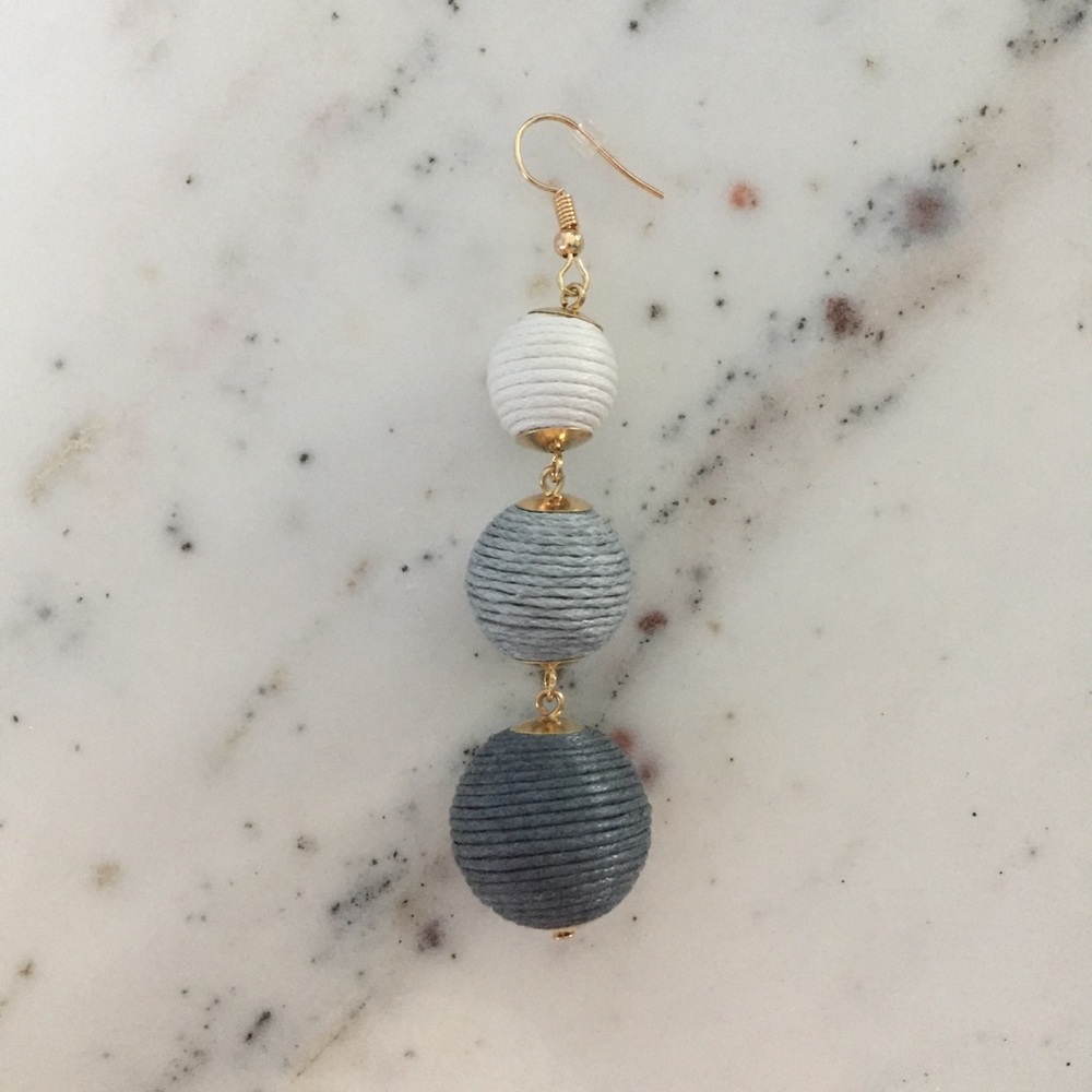 "Libby" Earrings || Gray & White Ombré Bon Bon - Picture 4 of 9