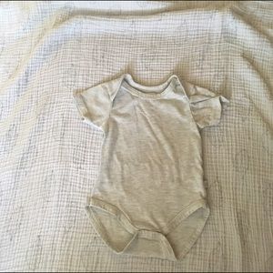 5for$5!👶Rosie Pope onesie
