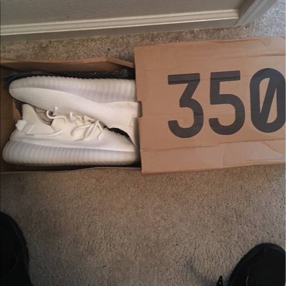 Adidas yeezy all white size 11 $500 no trades main image 4