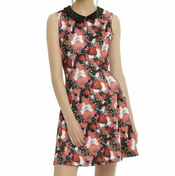 Disney Dresses & Skirts - DISNEY ALICE THROUGH THE LOOKING GLASS