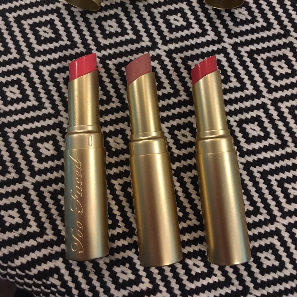 Too faced La Creme lipstick