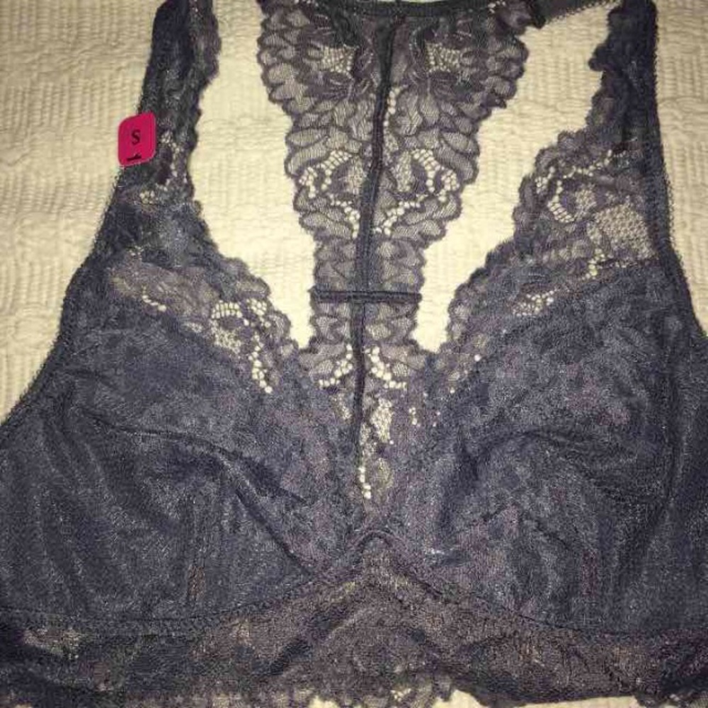 Bralettes - Picture 2 of 4