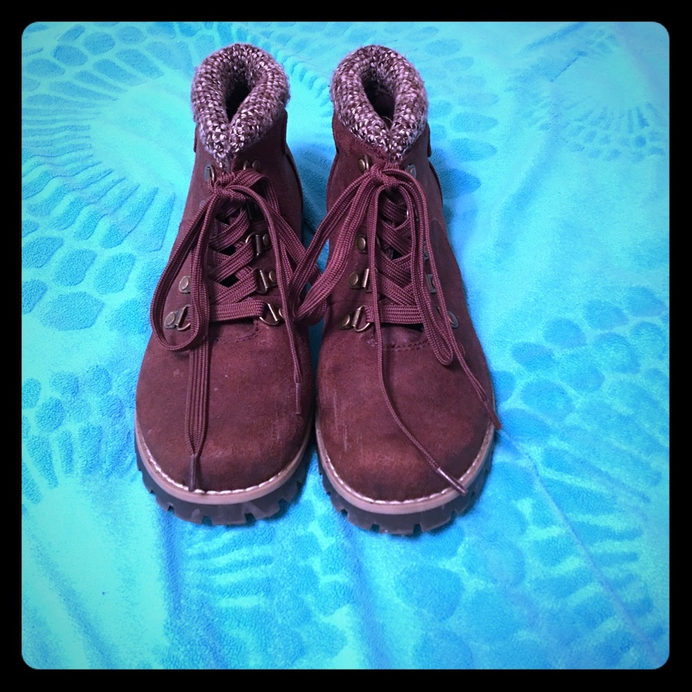 Brown ankle boots. Worn about 3-4 times!
