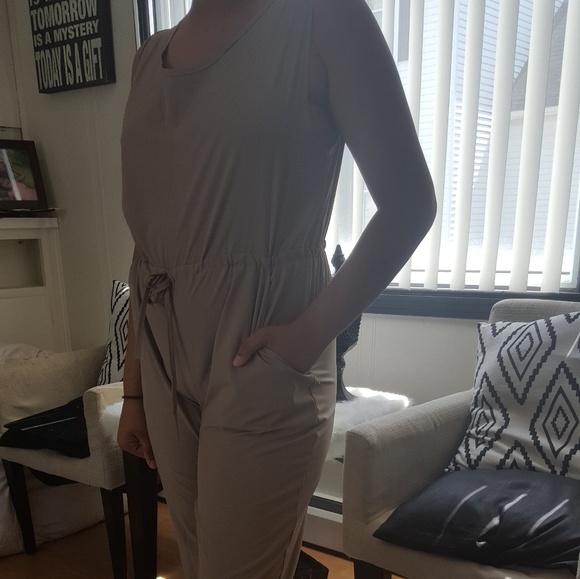 Romper - Picture 2 of 4