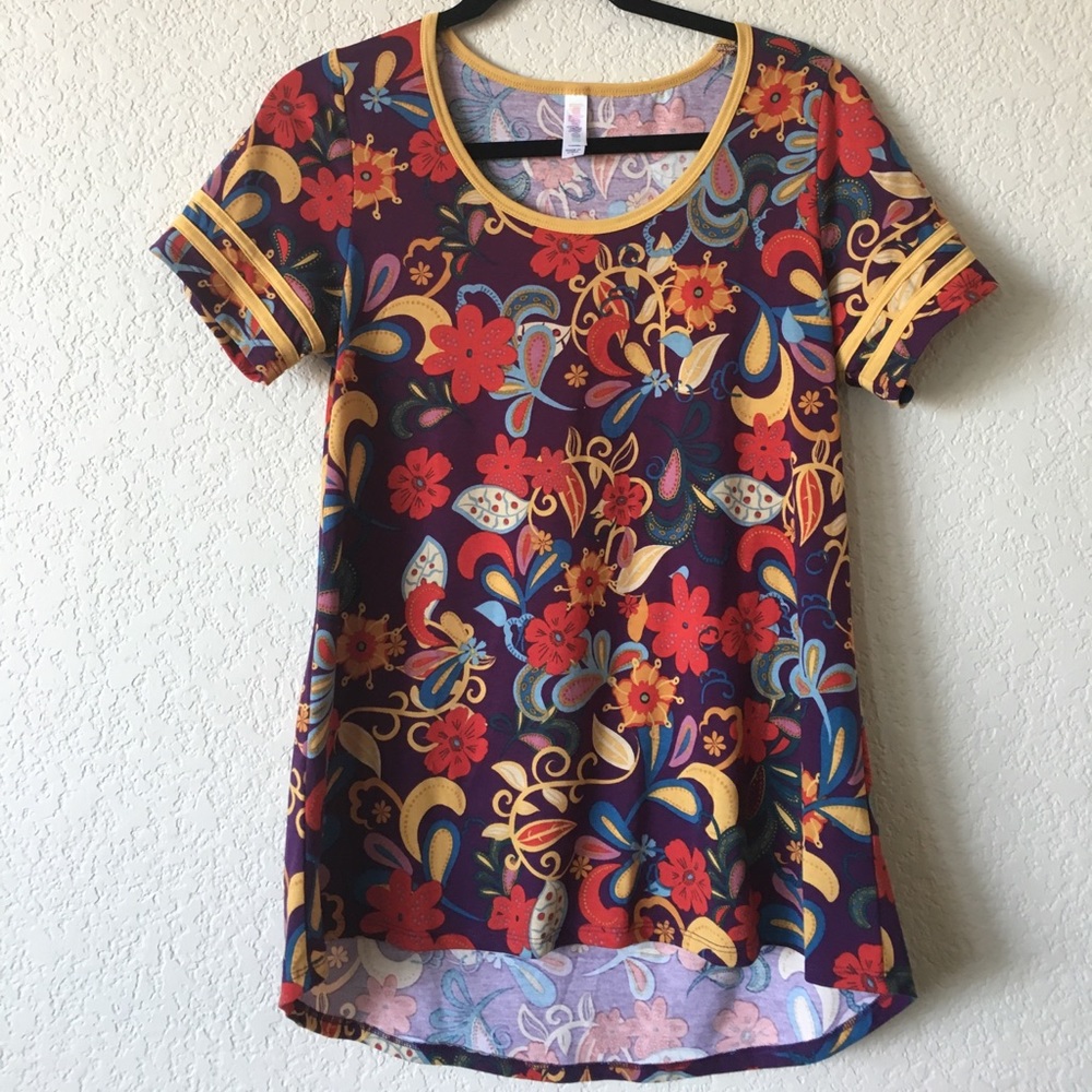 Lularoe Classic Tee