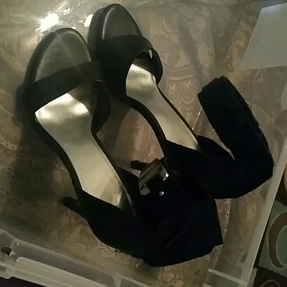Black heels