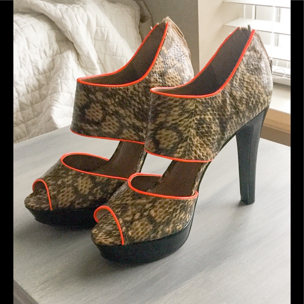 BCBG snake skin heels