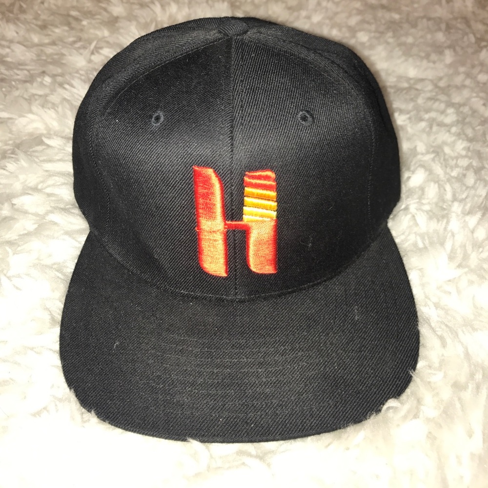 High Volume "Stay In Tune" Hat