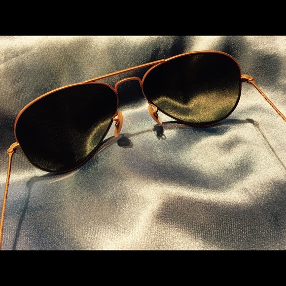 Women\'s Gold Aviator Ray-Bans main image 5