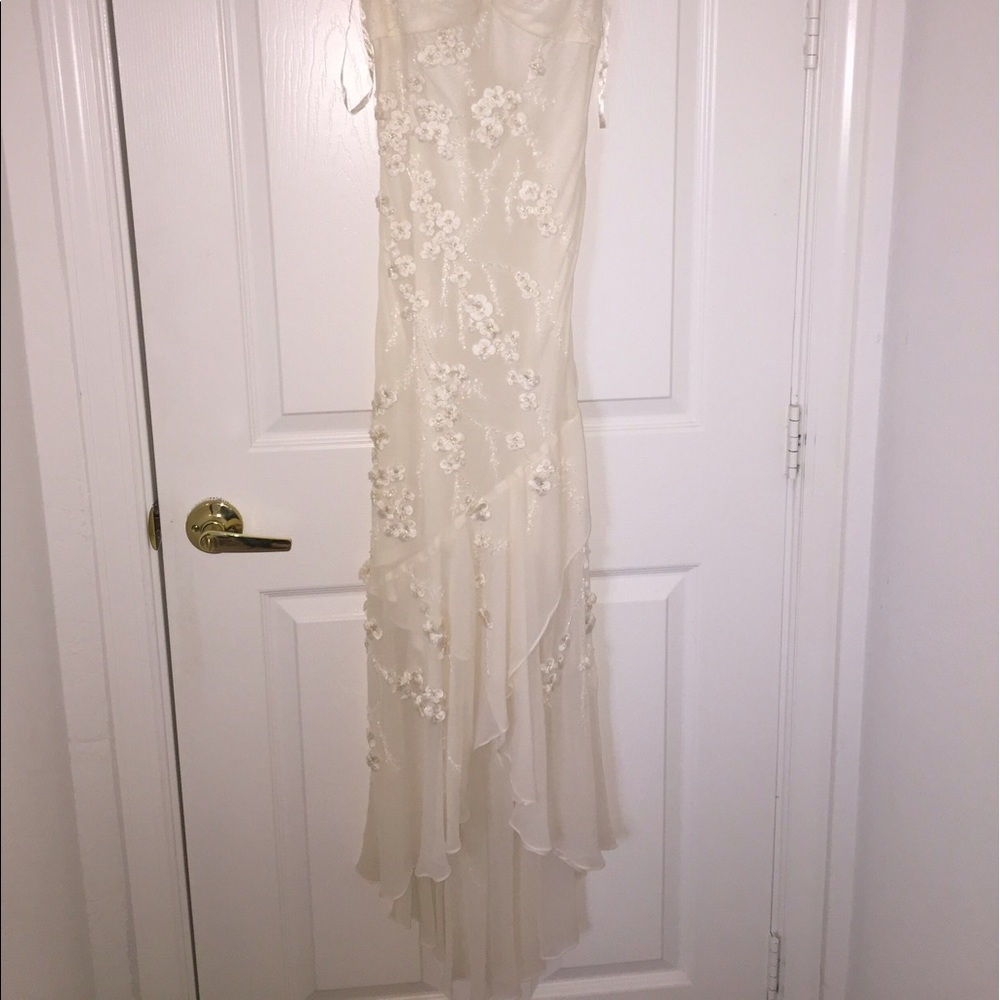 Dress - Picture 2 of 5