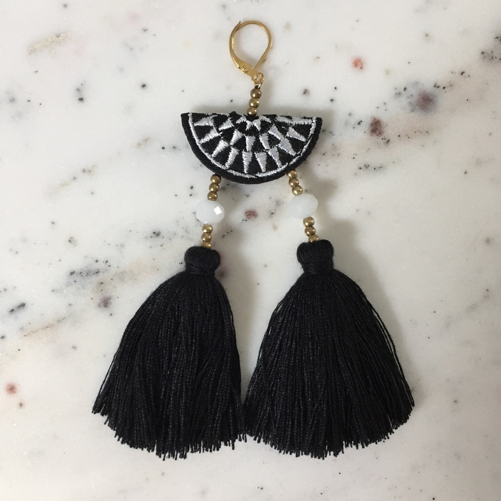 "Esperanza" Earrings || Black Tassel Statement - Picture 4 of 9